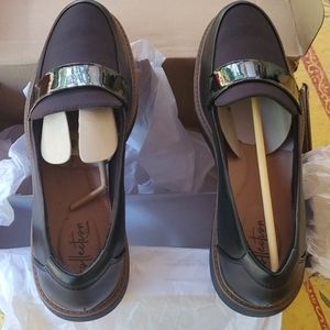 Clarks Raisie Arlie NIB 9.5M